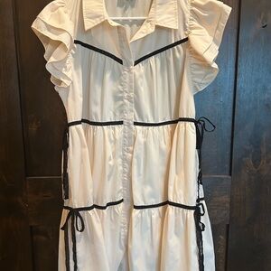 Entro Elegant Cream Dress